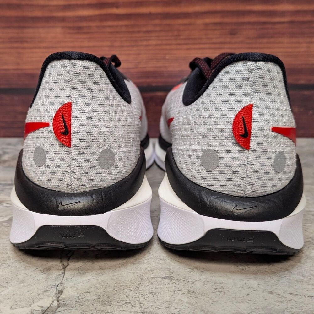 Nike Zoom Vomero 17 White Black Fire Red Men's 12.5 Running Shoes FB1309-103 - Picture 4 of 7
